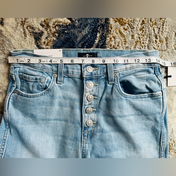 7 For All Mankind High Waist Cropped Straight Jeans - Picture 13 of 16